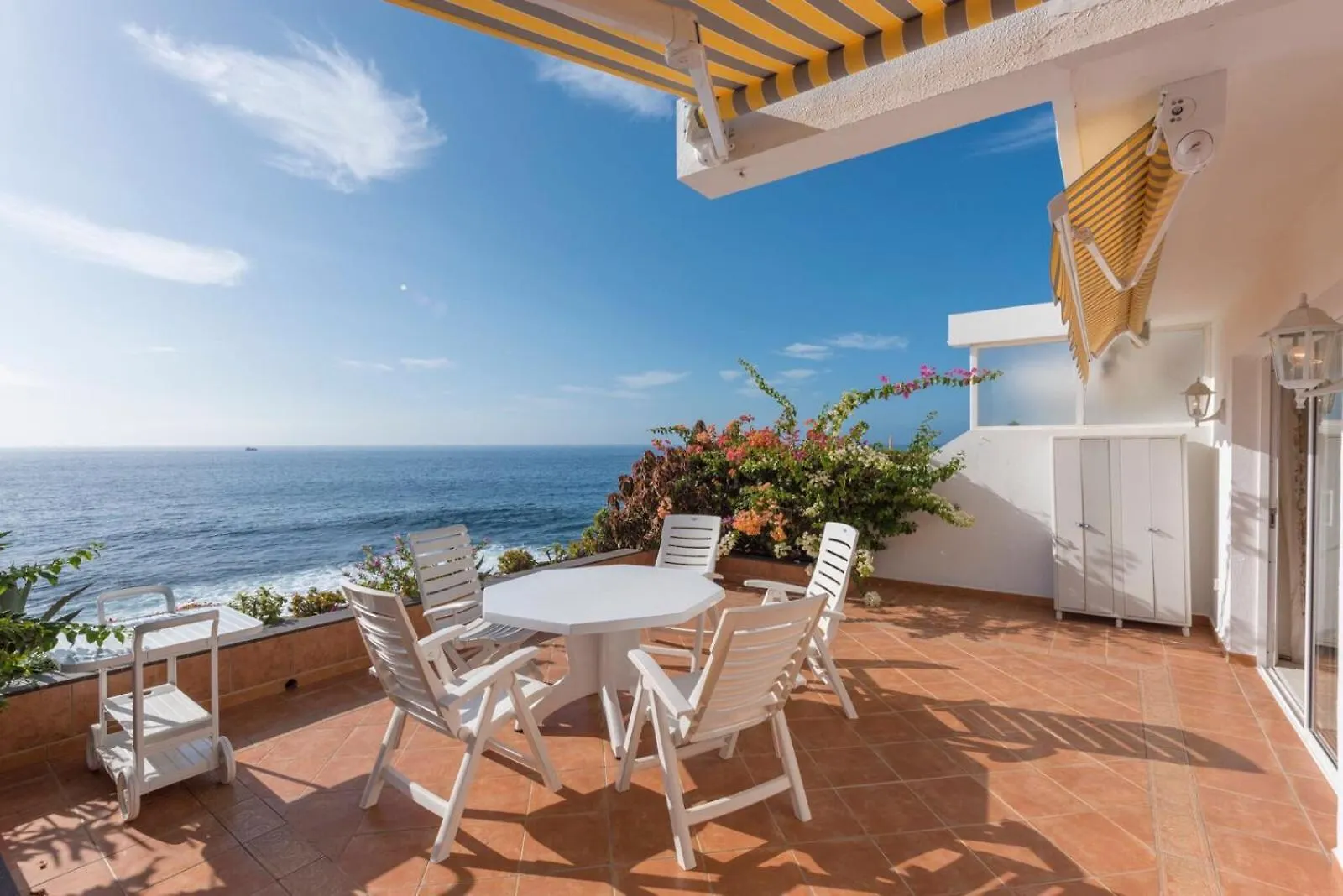 Exclusive Frontline One Bedroom Apartment Puerto de Santiago