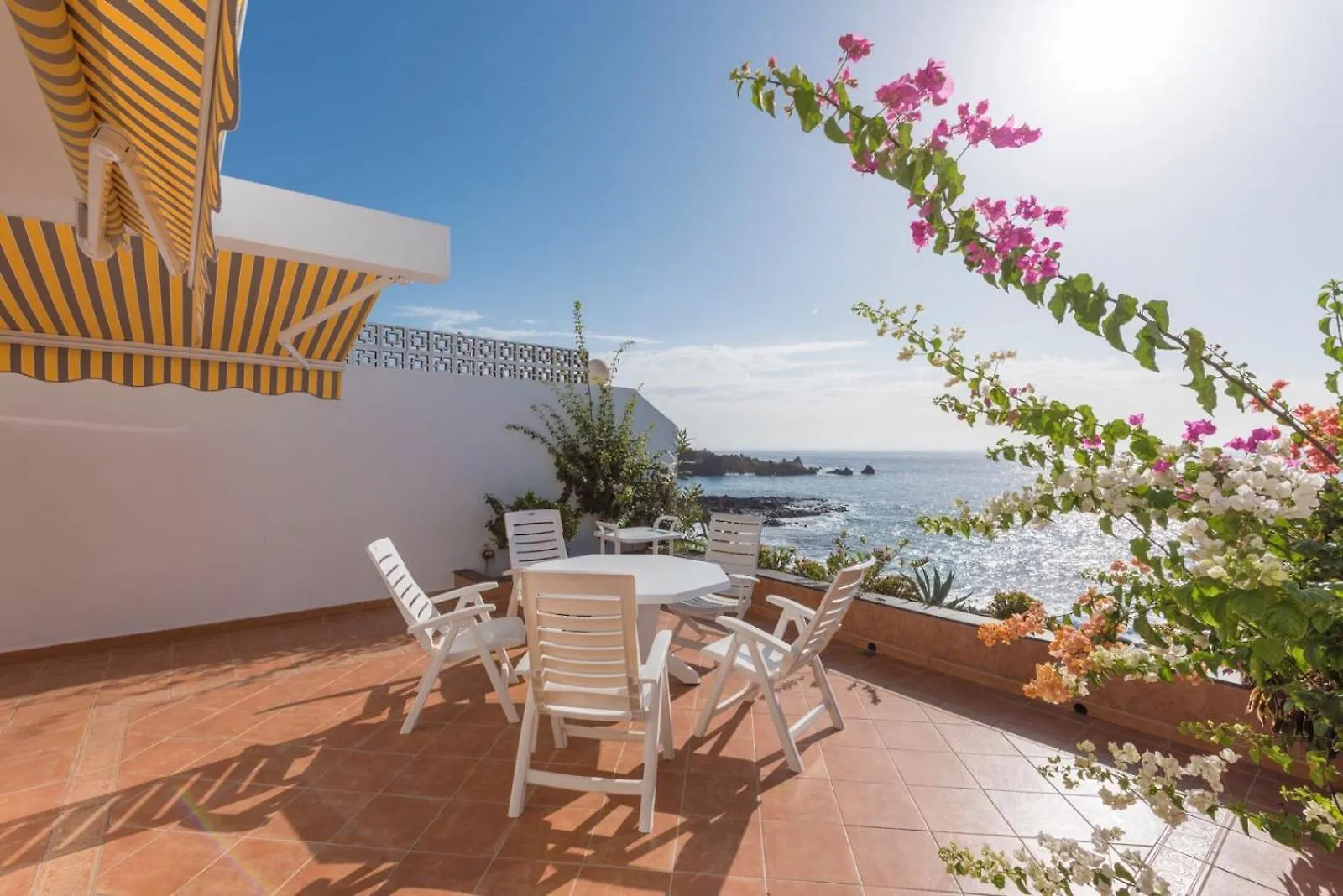 Exclusive Frontline One Bedroom Apartment Puerto de Santiago   Puerto de Santiago (Tenerife)